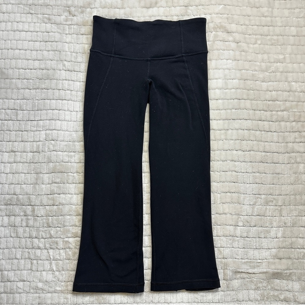 Black lululemon cropped flare leggings size 2